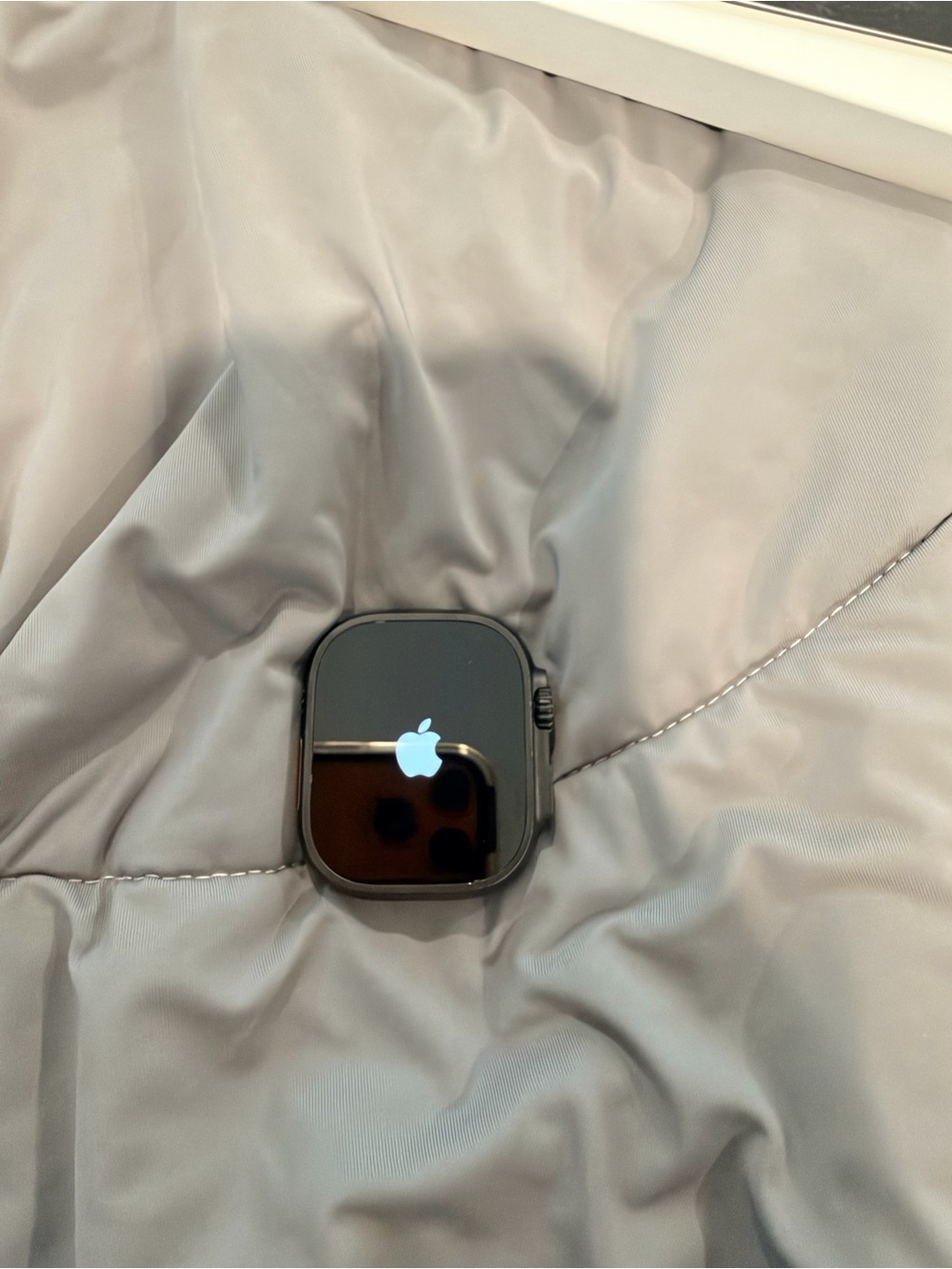 Apple Watch ULT2 Titanium - Picture 9 of 13